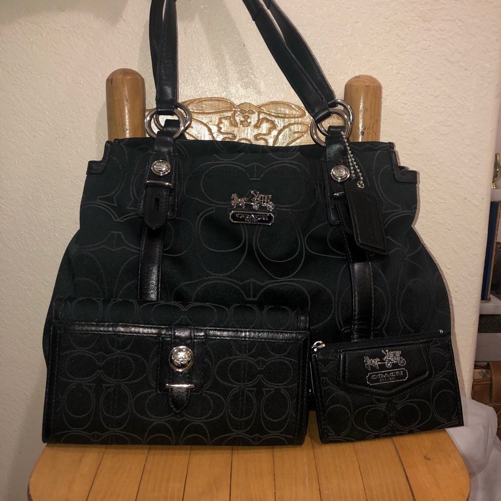 Coach Purse, wallet, coin slip, and dust bag